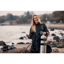 Santi inderdragt BZ400X Ladies First