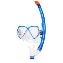 Scubapro snorkelst Pantai Combo 